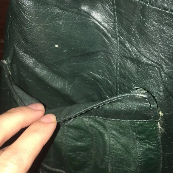 Vintage Leather Jacket with Fur Collar - Picture 13 of 16